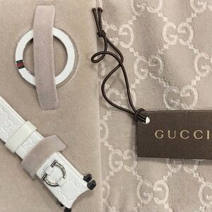 Gucci U-Play white leather watch strap and white Steel Bezel YFA50005